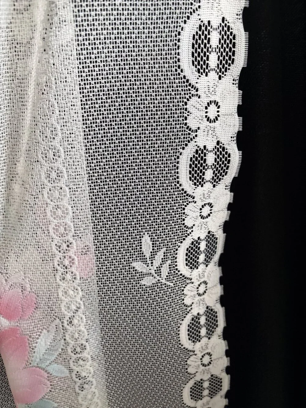 Floral Lace Curtain 60
